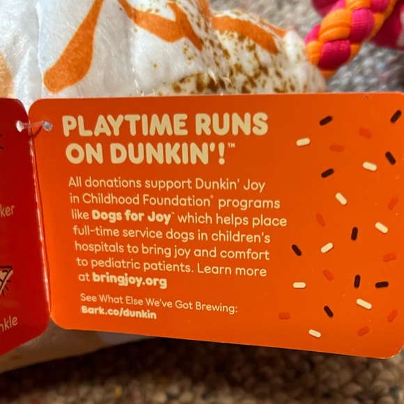 🎉 HP 🎉 🆕 Dunkin Donuts x Bark Dunkin Signature Latte Dog Toy - Picture 12 of 14